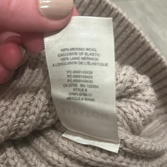 Aritzia// Babaton Roger Sweater - Picture 8 of 8